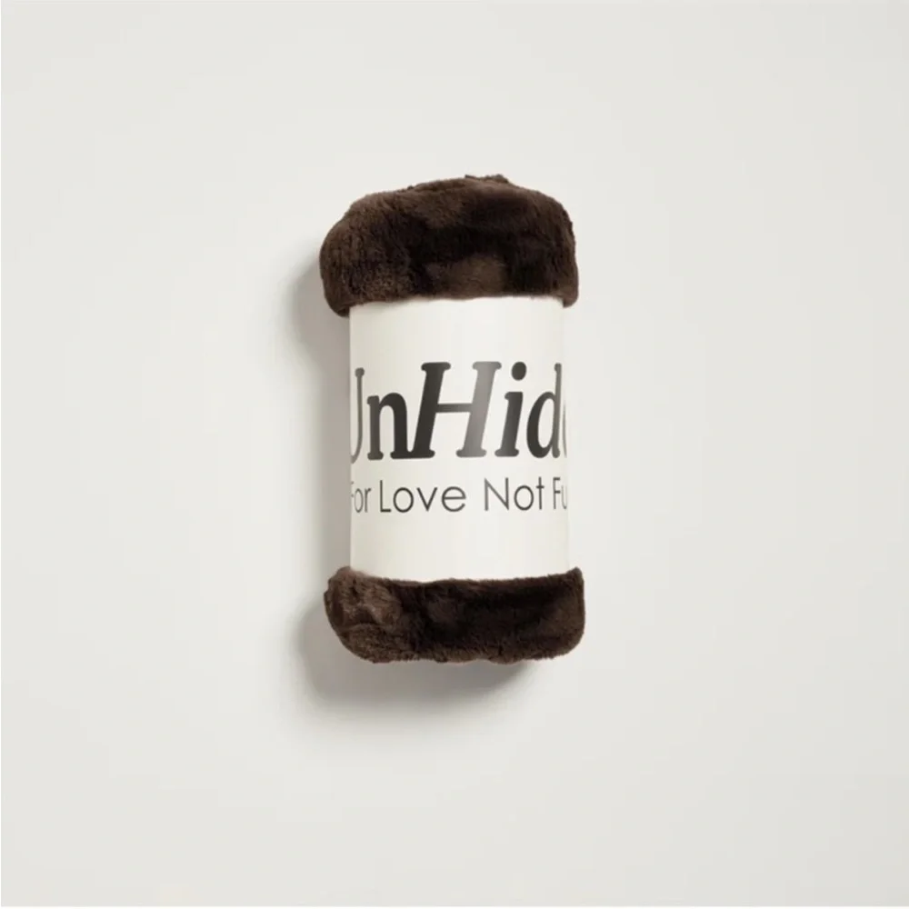 Unhide Chocolate Hare